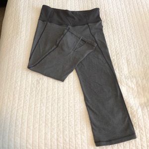 Lululemon Capri pants